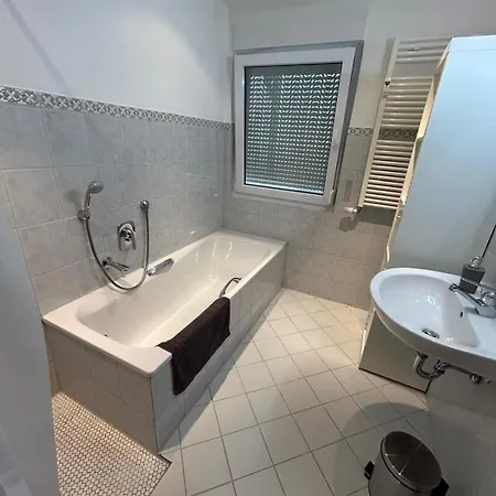 Waldnah Rueckzugsort In *